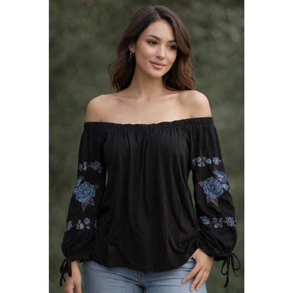 American Eagle Outfitters Tops - Womens AMERICAN EAGLE Off Shoulder Blk Flower Embroid Long Sleeve Blouse Size XS